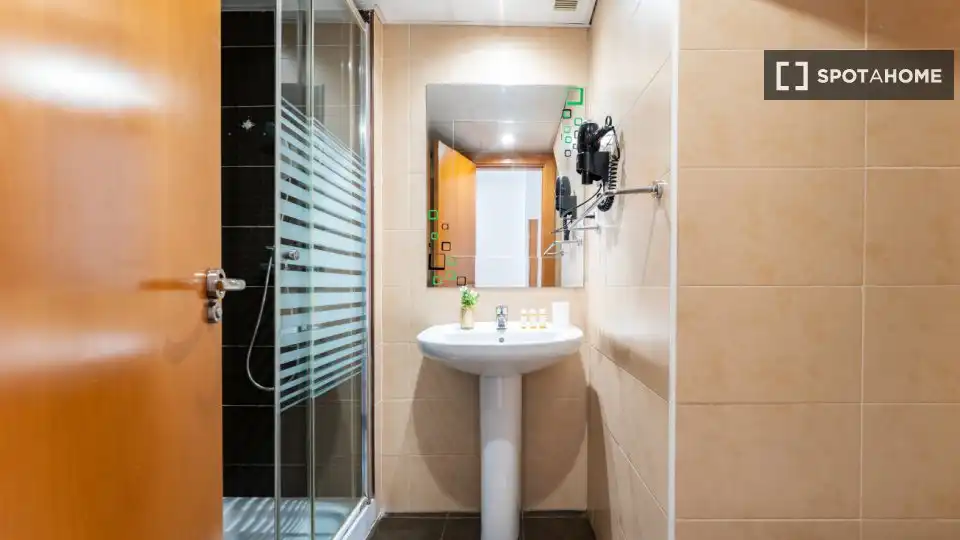 Habitación 76 m², Málaga