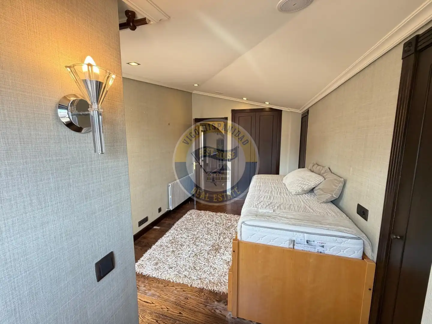 Piso de 250 m² en Vigo
