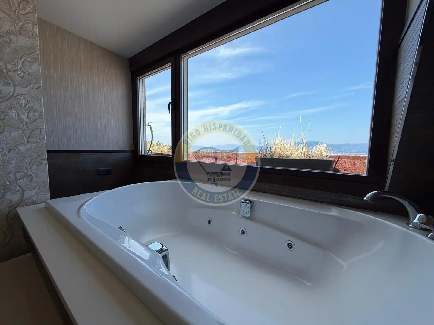 Piso de 250 m² en Vigo