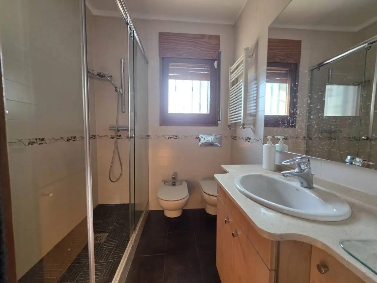 Moradia 618 m² em Cerdanyola del Vallès