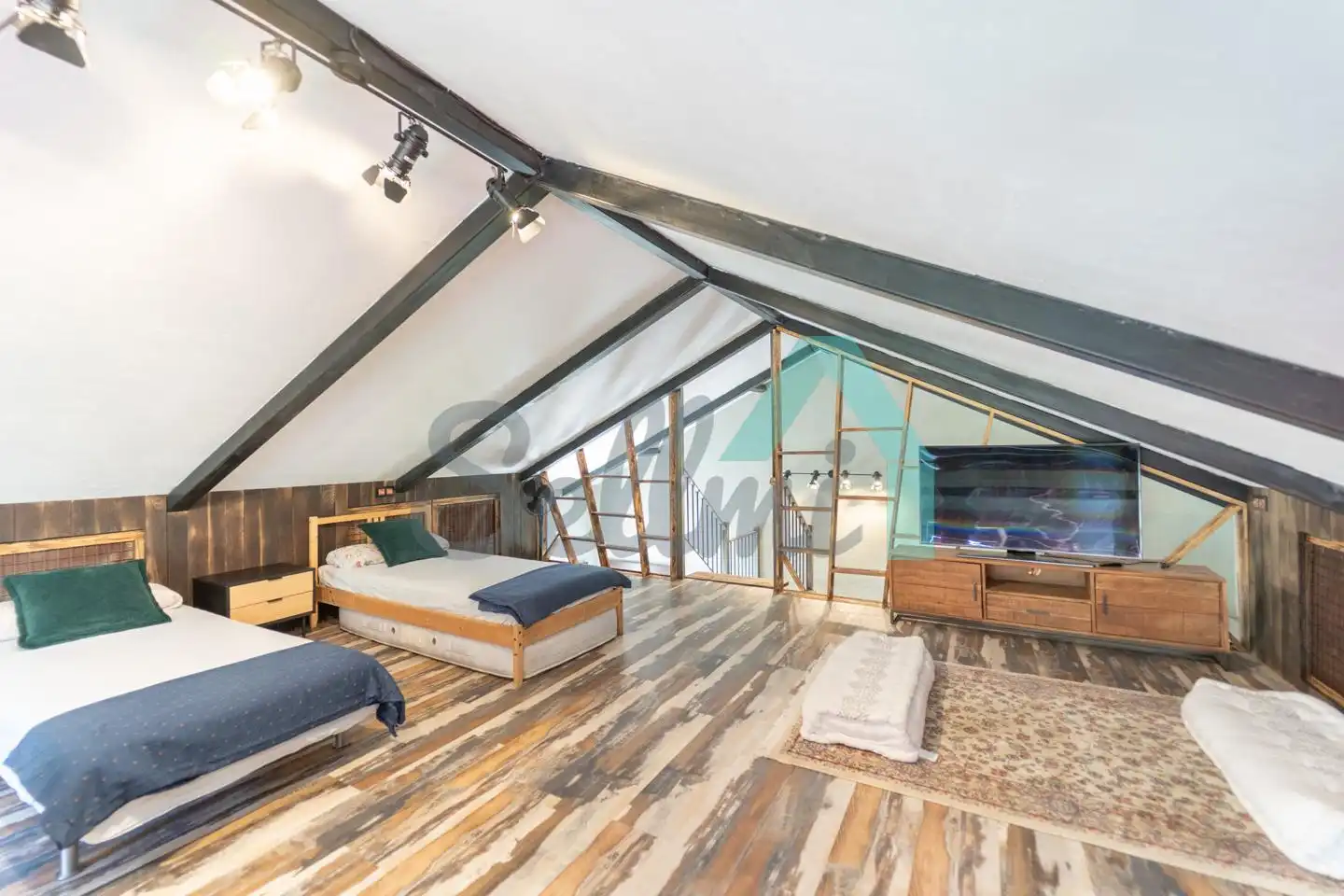 Piso de 200 m² en Mieres