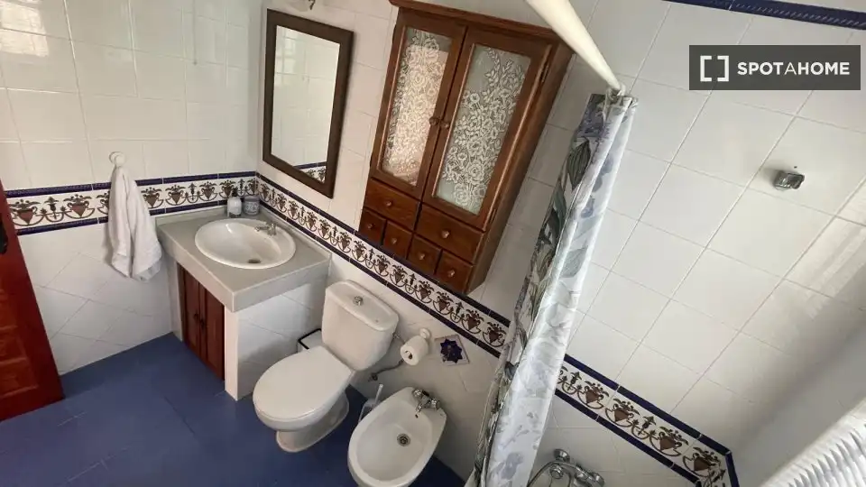 Habitación 109 m², Granada