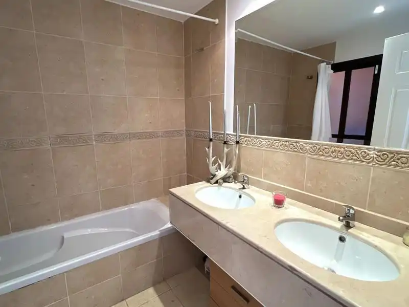 Pis de 235 m² a Estepona