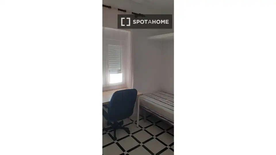 Habitación 92 m², Granada