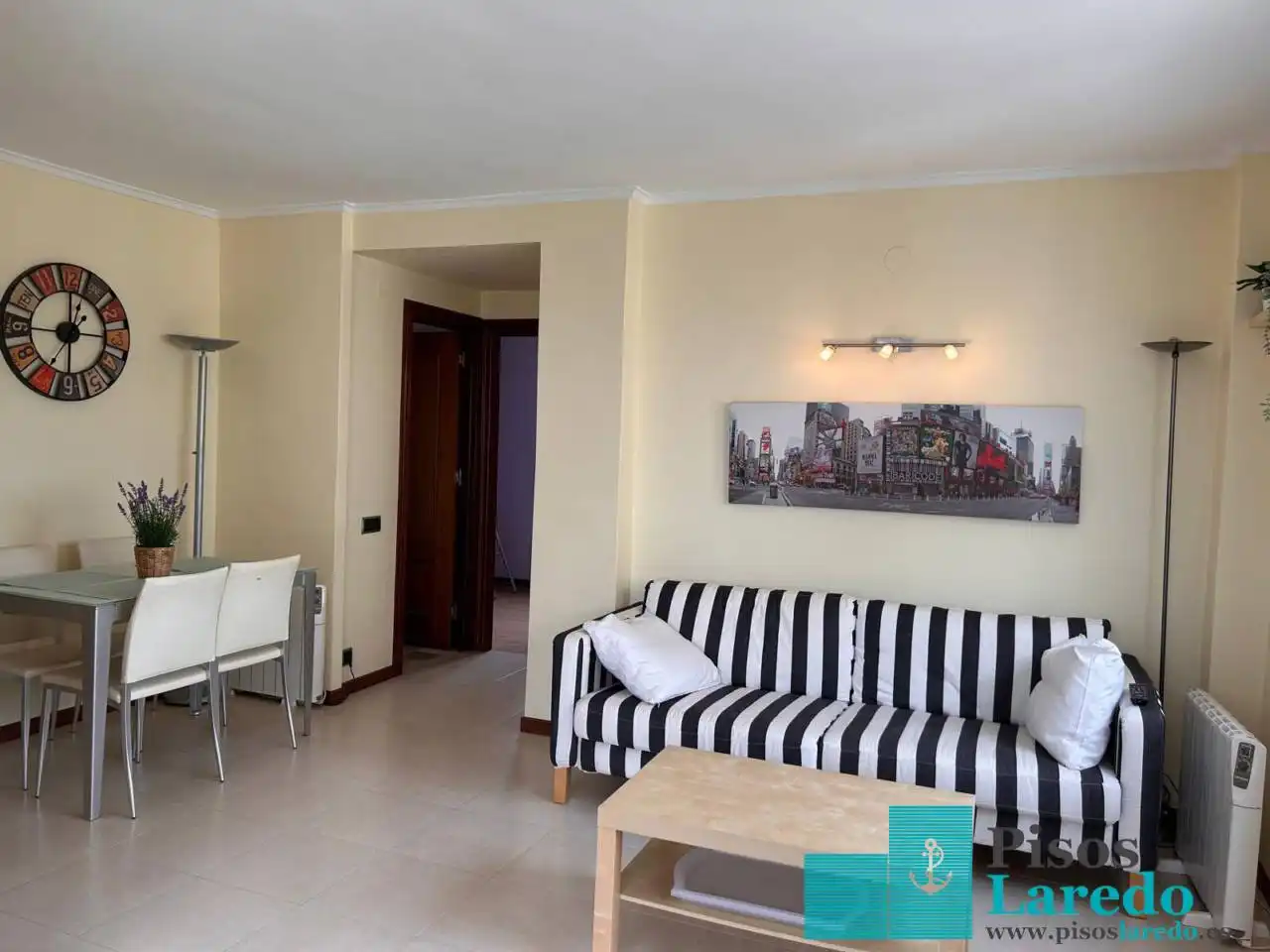 Piso de 65 m² en Laredo