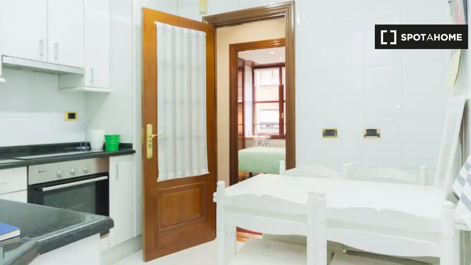 Habitación 138 m², Bilbao