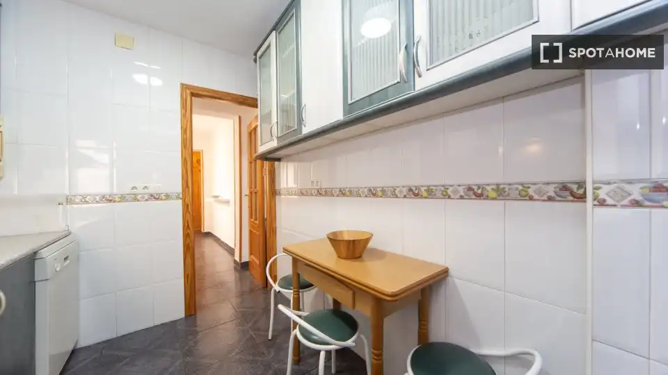 Habitación 86 m², Granada