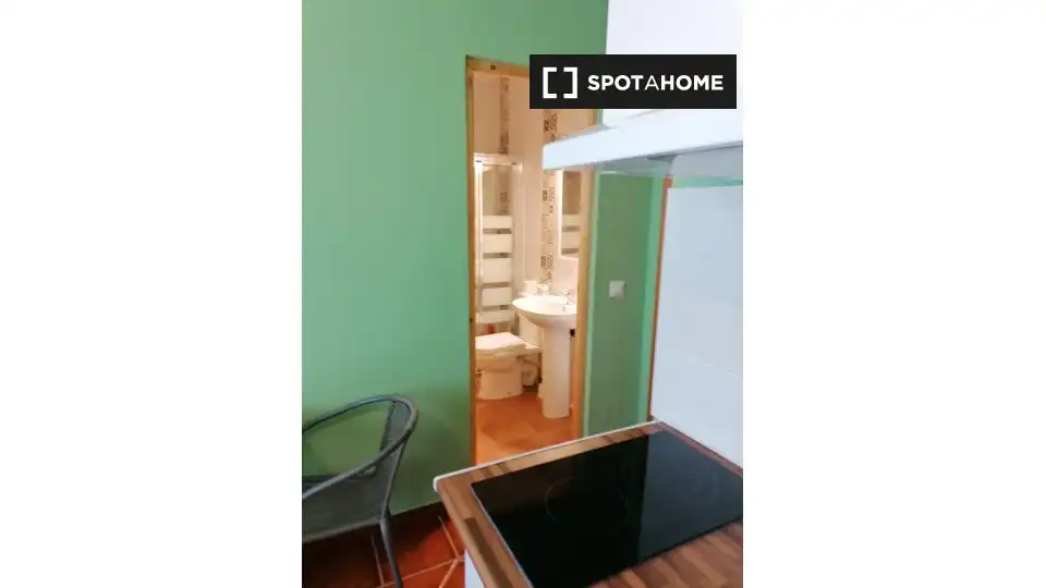 Habitación 17 m², Almería