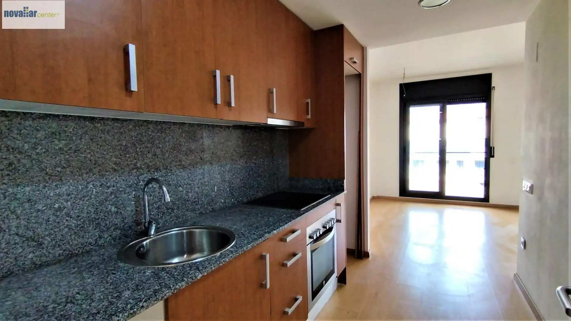 Pis de 40 m² a Terrassa