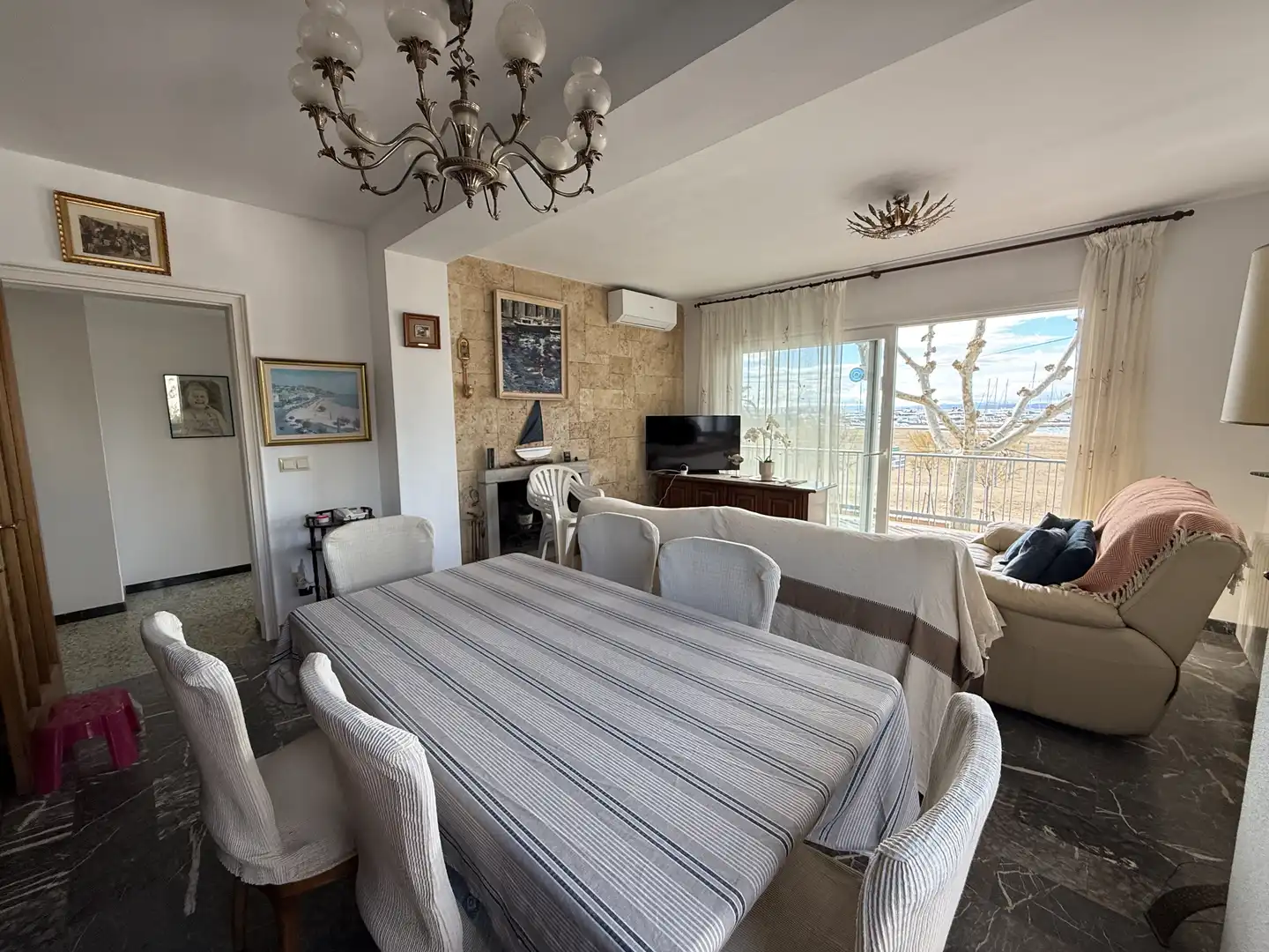 Piso de 125 m² en Roses