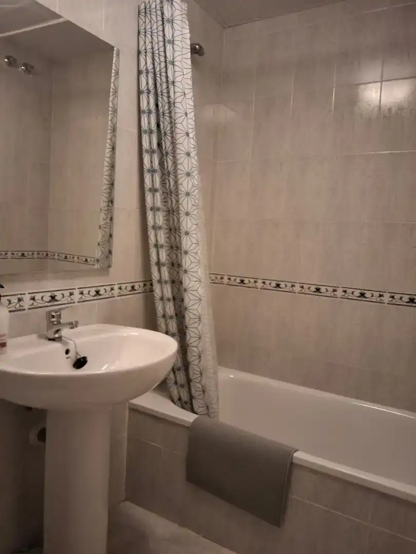 Habitación 95 m², San Juan de Aznalfarache
