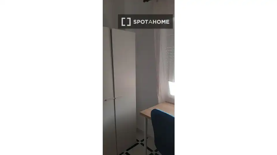 Habitación 92 m², Granada