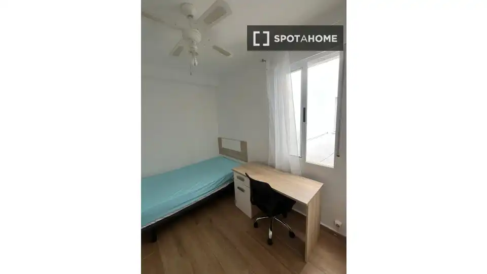 Habitación 86 m², Córdoba