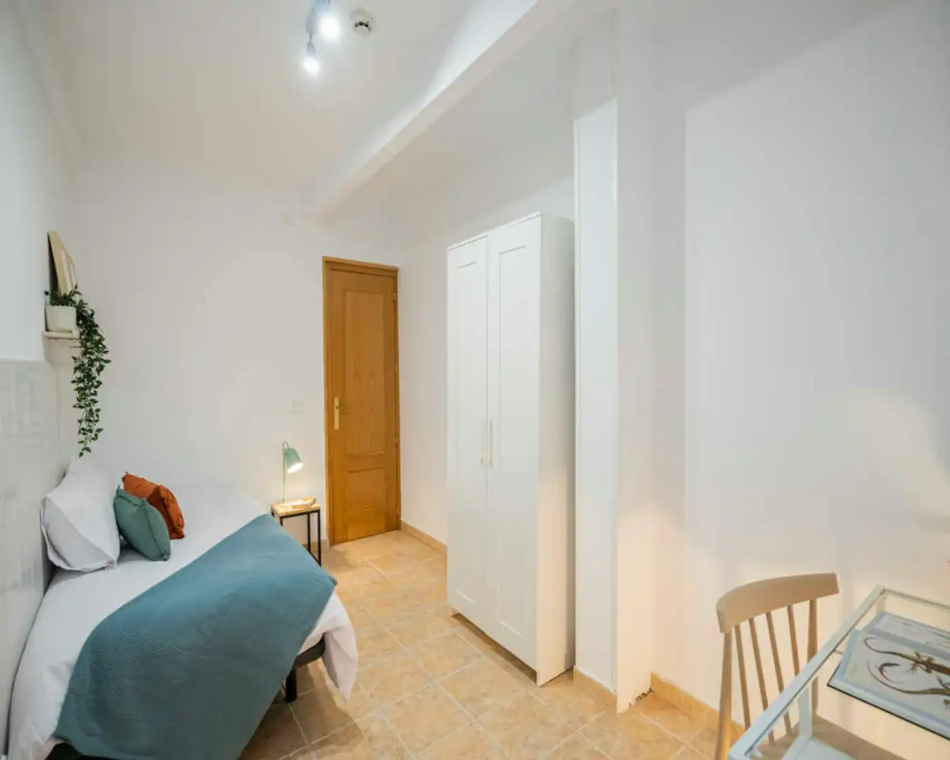 Habitación 600 m², Madrid