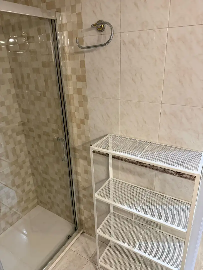 Room for rent, Madrid