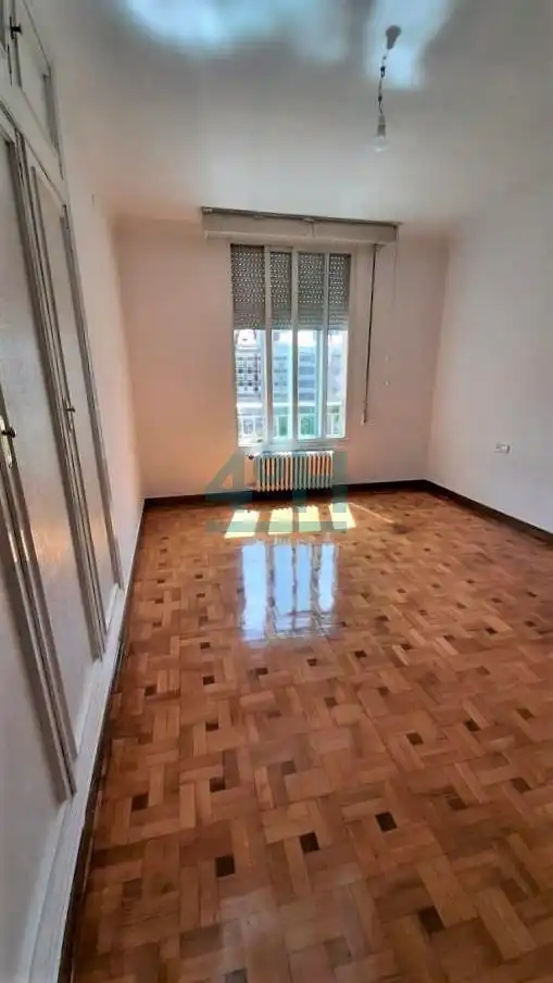 Appartement 194 m² à Ourense