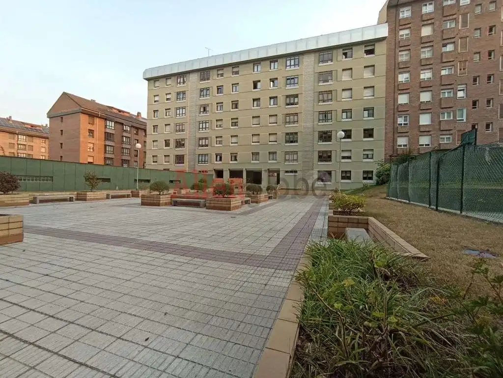 Piso de 110 m² en Oviedo