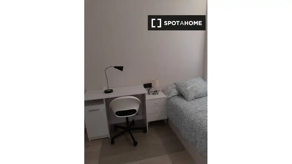 Habitación 92 m², Zaragoza