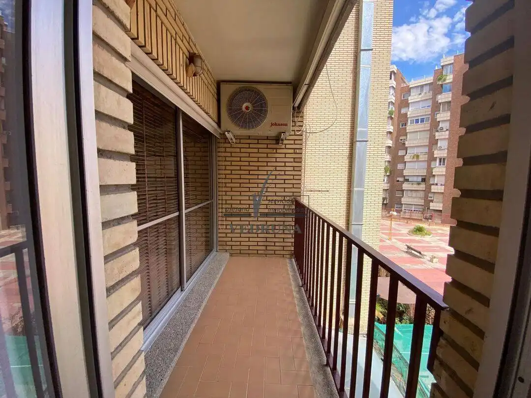 Piso de 85 m² en Zaragoza