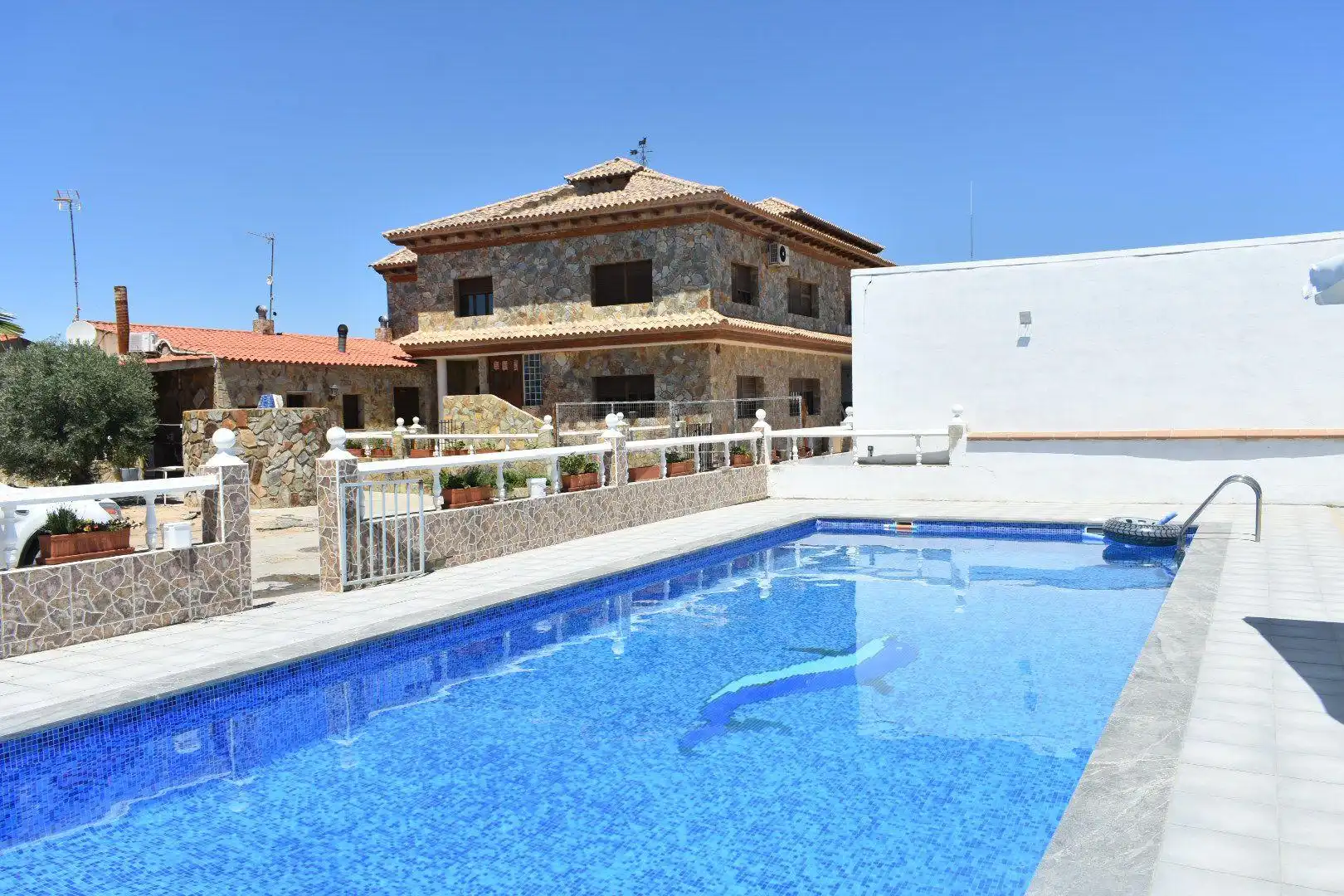 Piso de 264 m² en Casasimarro