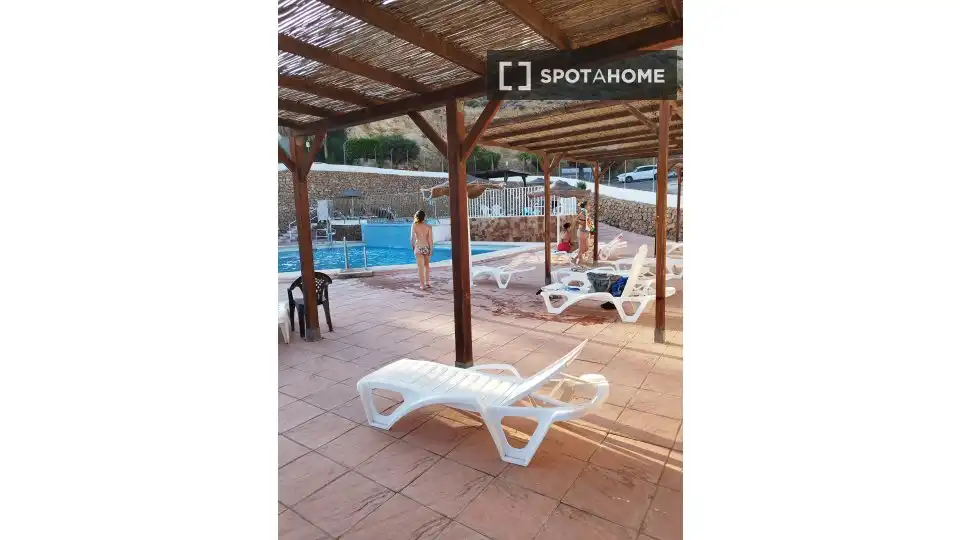 Habitación 104 m², Roquetas de Mar
