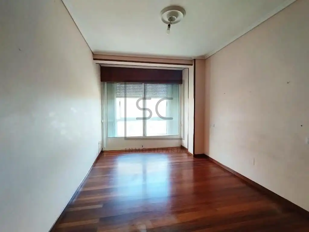 Pis de 106 m² a Ferrol