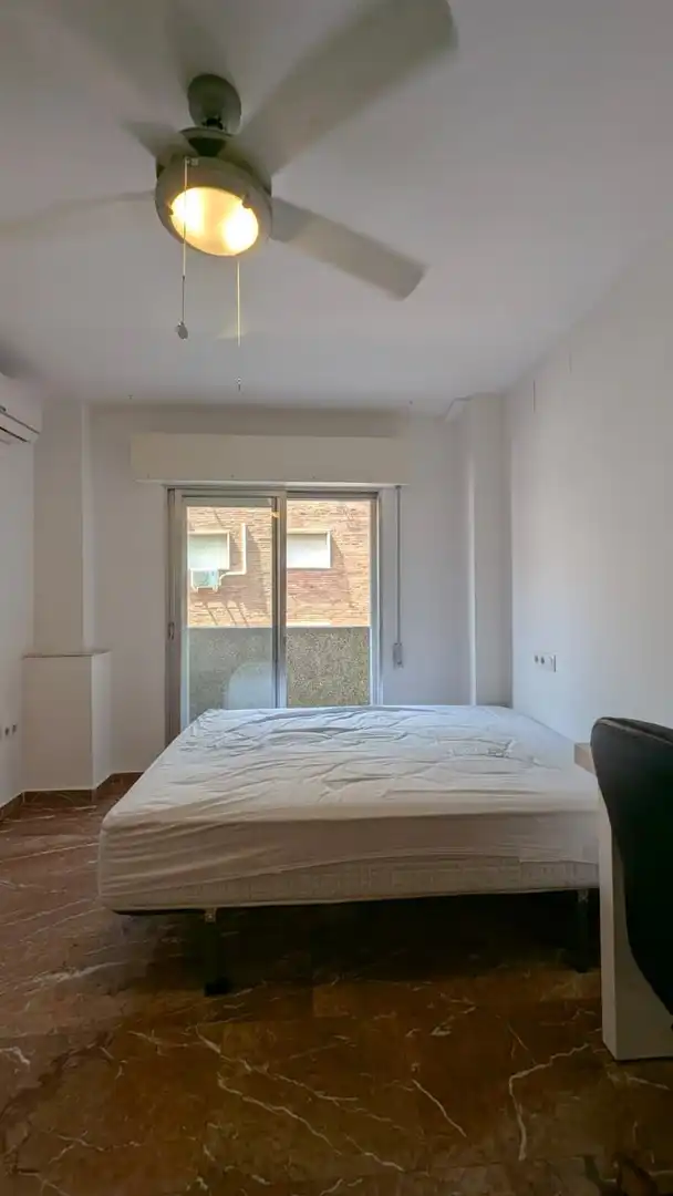 Flat 145 m² in Granada