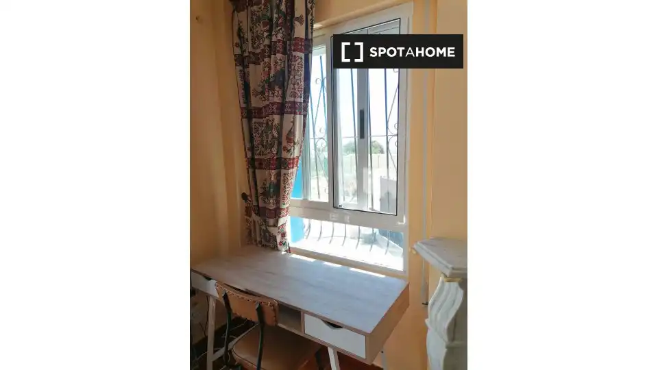 Habitación 53 m², Almería