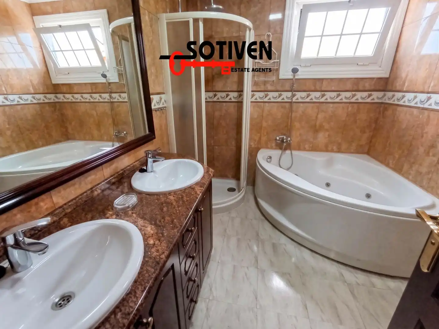 Appartamento 360 m² a Adeje