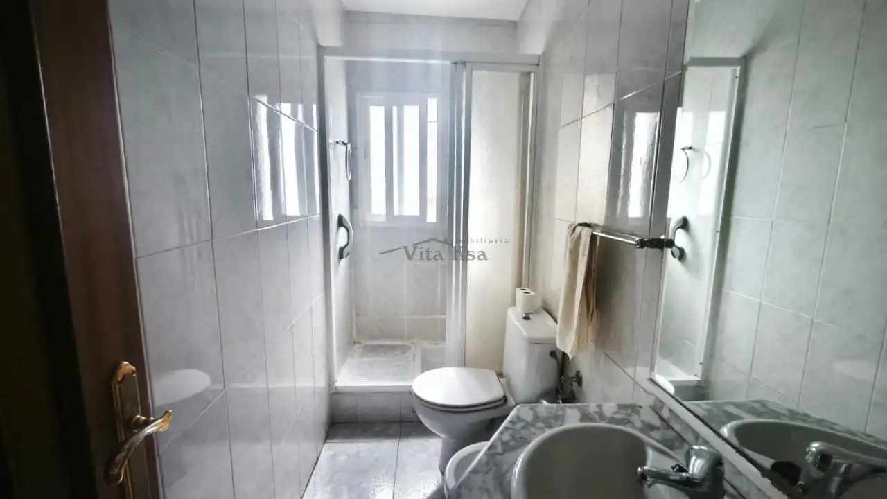Piso de 80 m² en Ourense