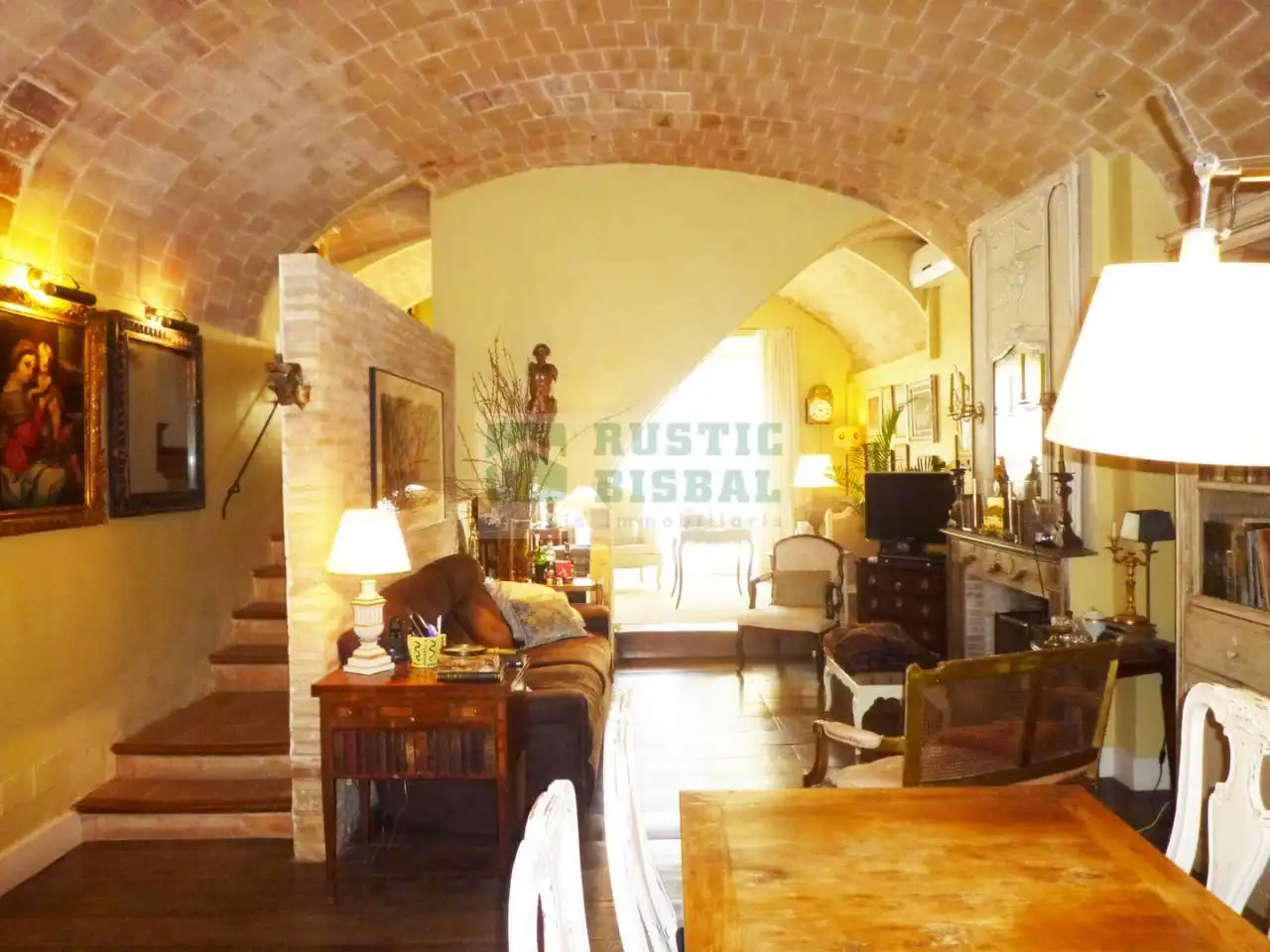 Casa de 257 m² a Navata