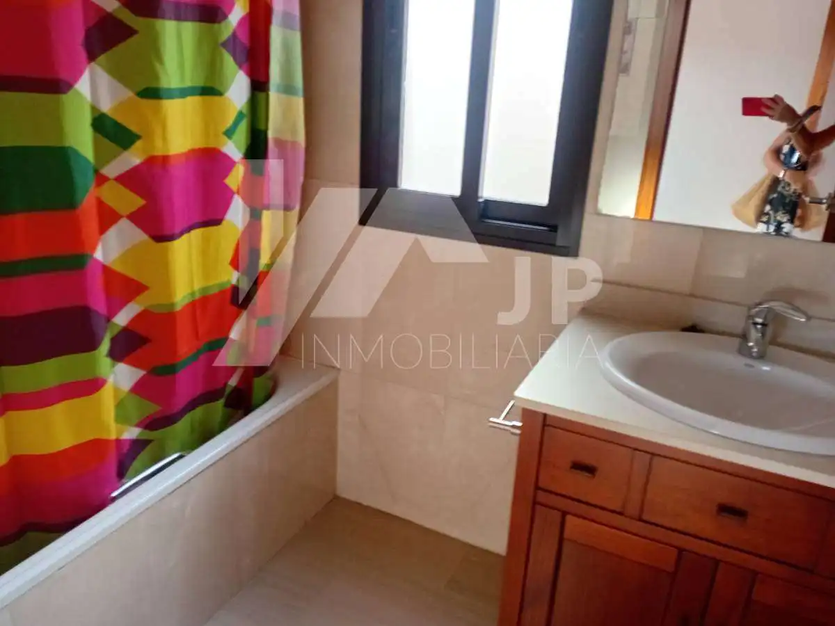 Piso de 120 m² en Granada