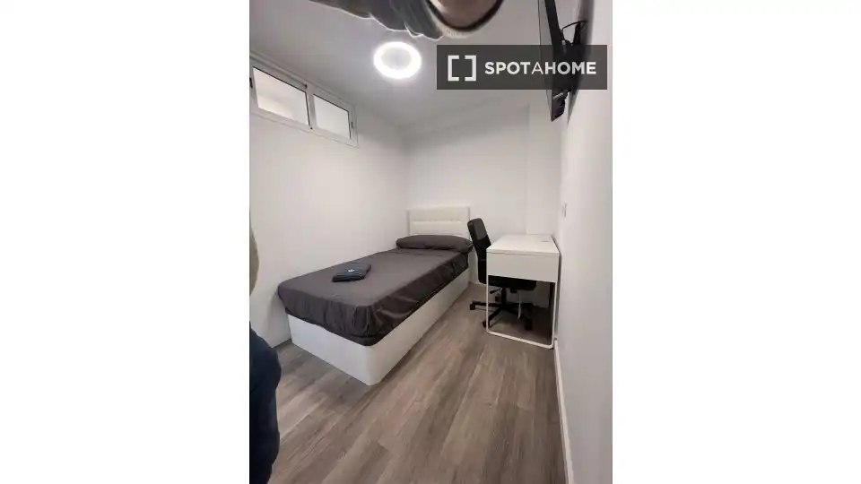 Habitación 100 m², Valencia