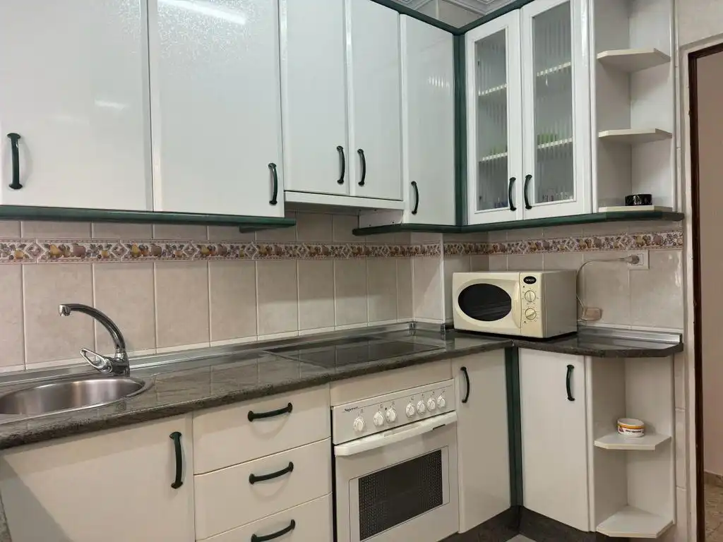 Piso de 85 m² en Cáceres