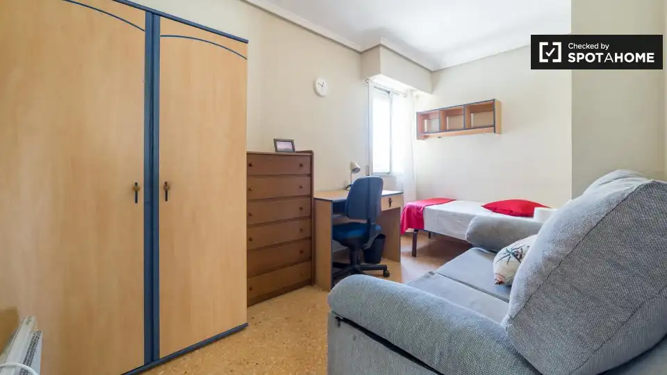Habitación 100 m², Valencia