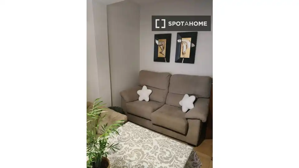Habitación 75 m², Córdoba