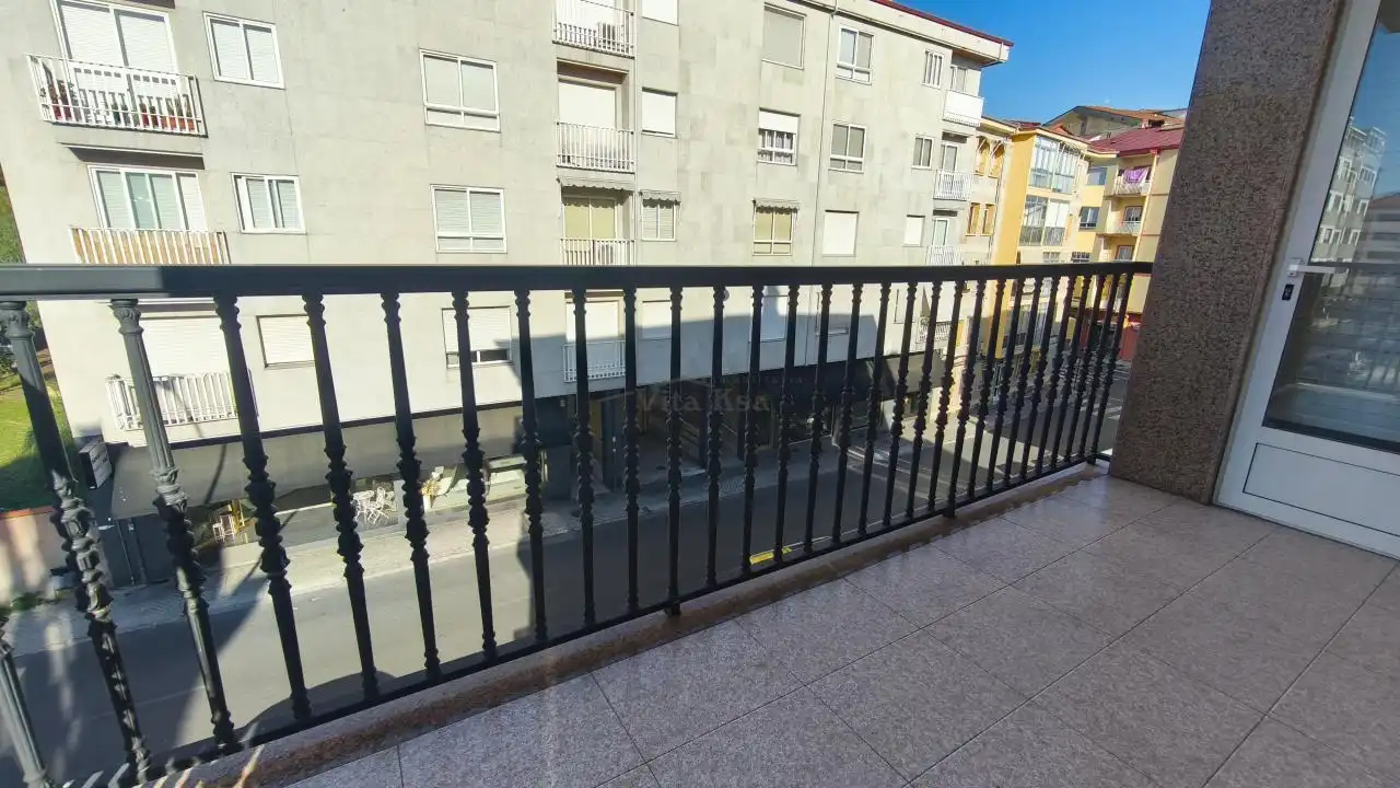 Wohnung 101 m² in Ourense