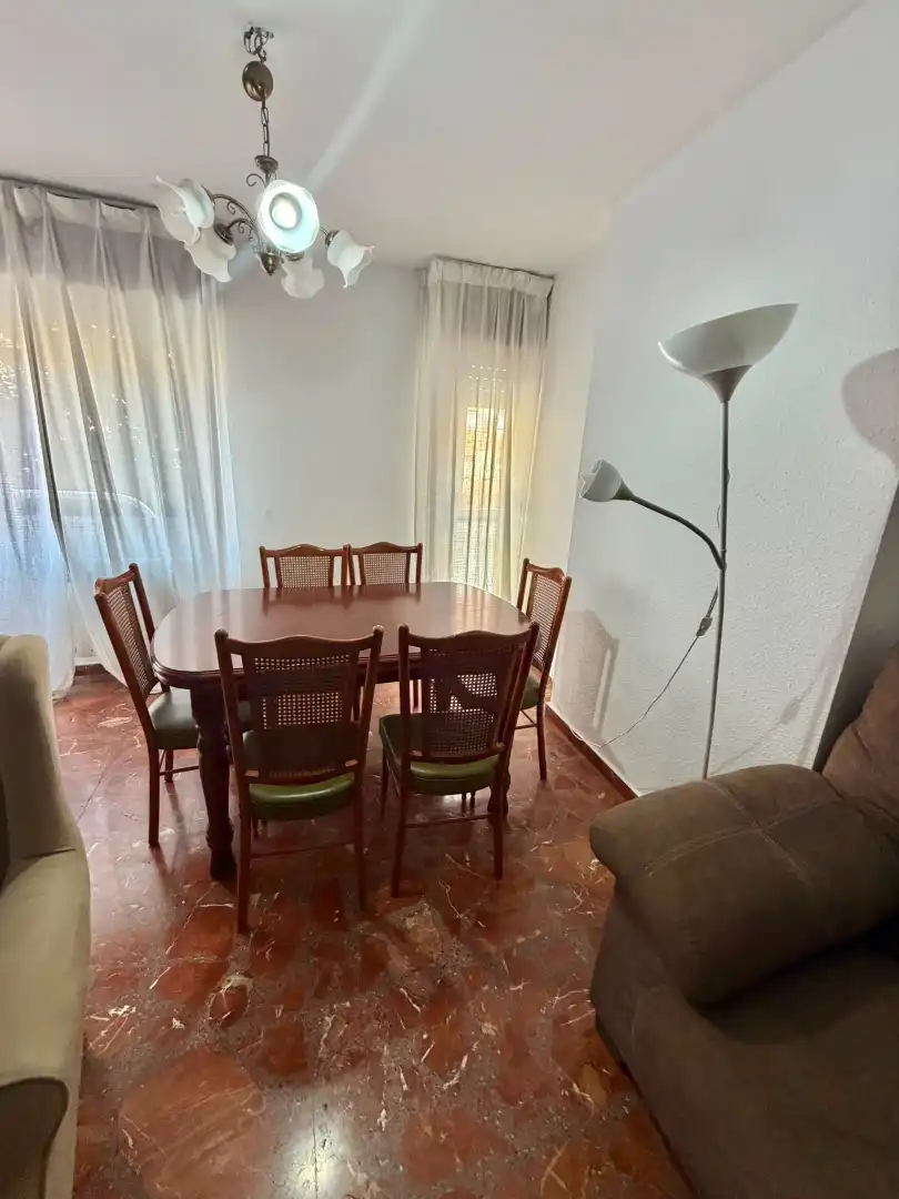 Habitación 109 m², Jaén