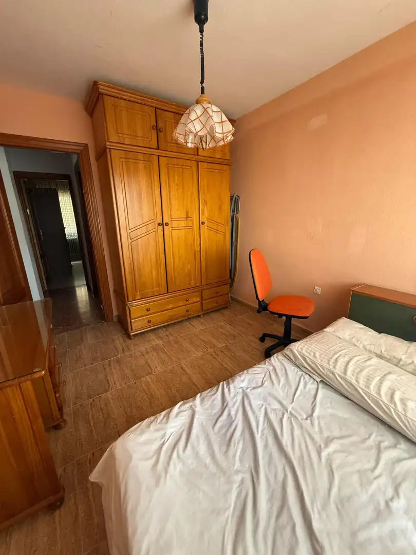 Piso de 85 m² en Granada