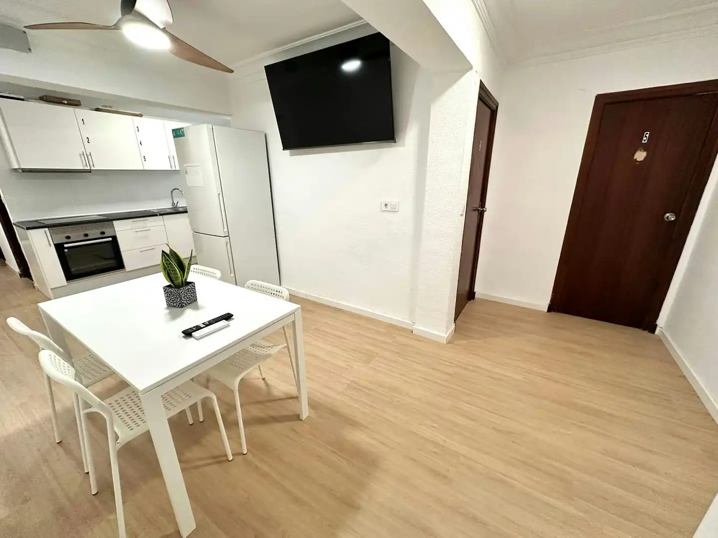Chambre à louer, Valence
