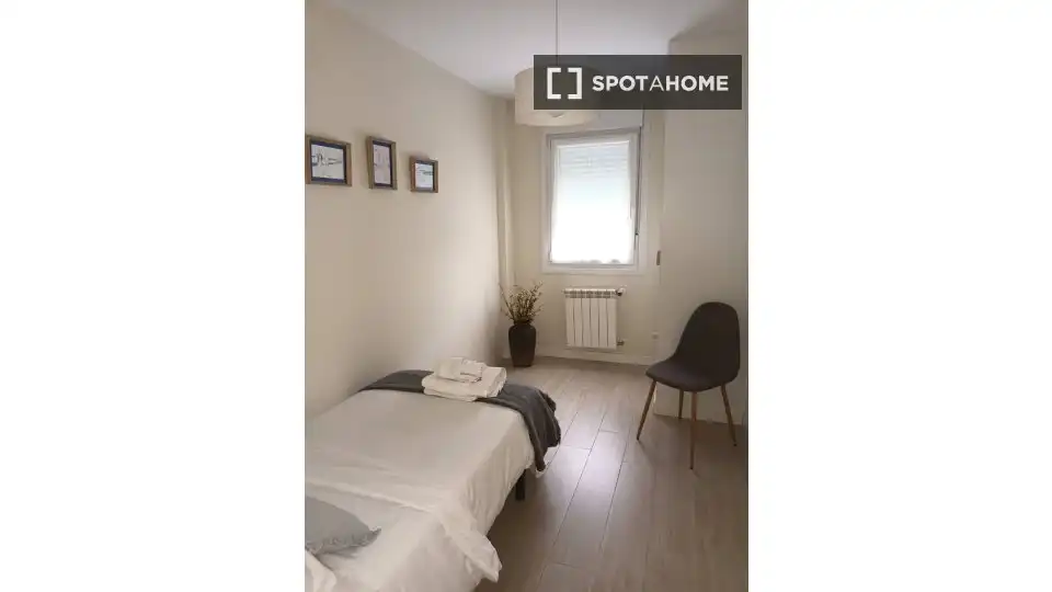 Habitación 74 m², Santander