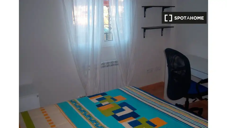 Habitación 104 m², Zaragoza