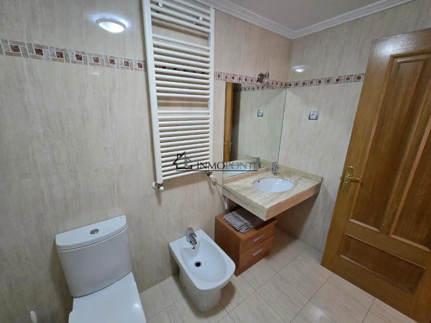 Piso de 80 m² en Poio