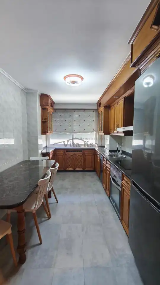 Wohnung 101 m² in Ourense