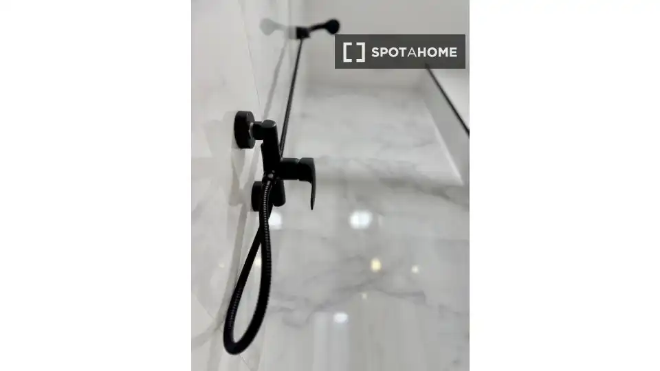 Habitación 86 m², Marín