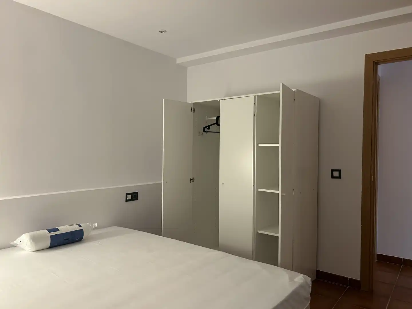Zimmer zur Miete, Dos Hermanas