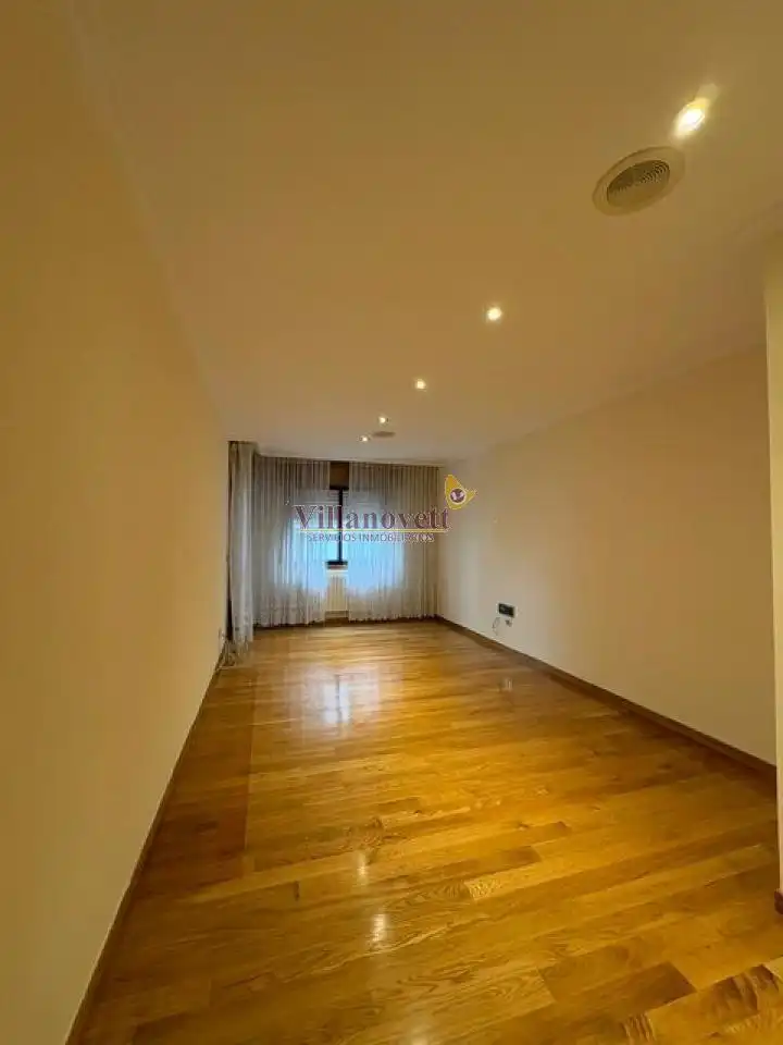 Piso de 70 m² en Vigo