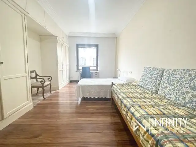 Piso de 210 m² en Bilbao