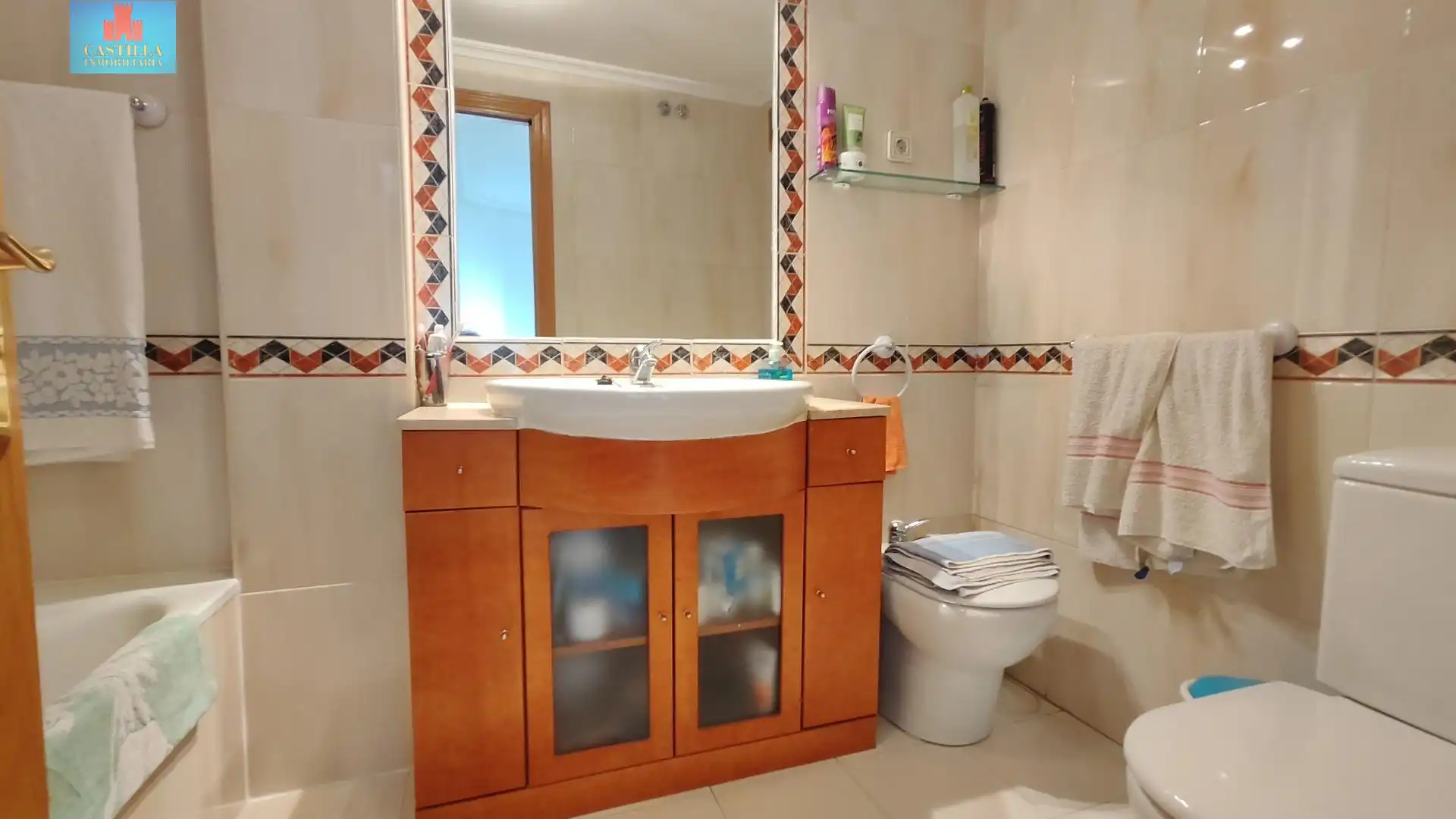 Casa de 200 m² en Ávila