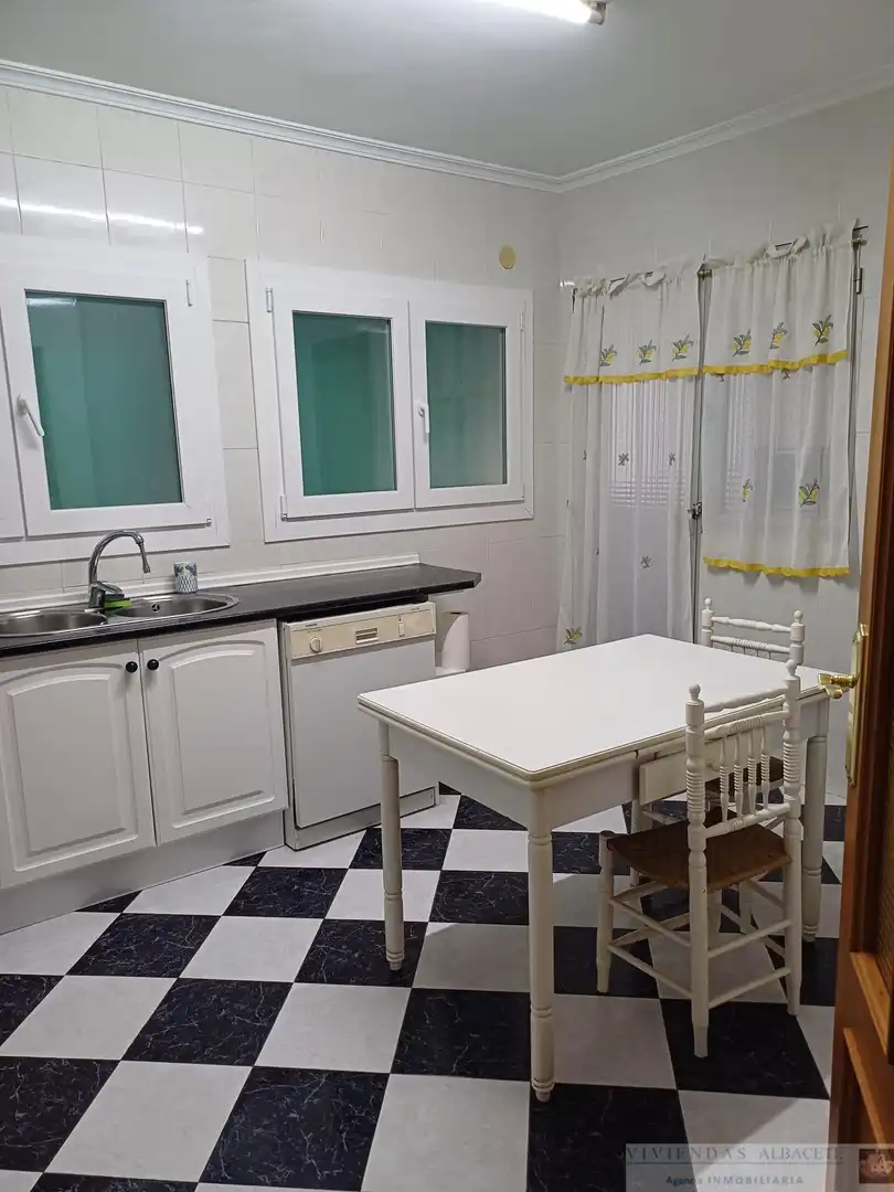 Piso de 150 m² en Albacete